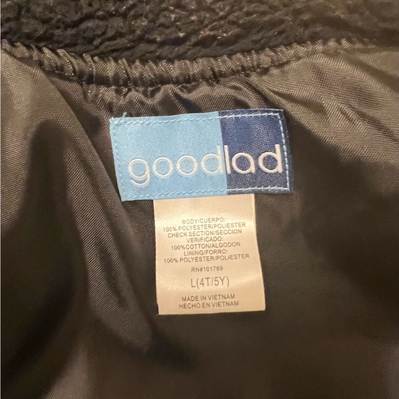 Good Lad 4T/5T Buffalo Plaid Vest Rugged charm for your little trendsetter!🍂👦 - Picture 10 of 10